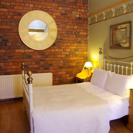 Crown House Suites Halifax Eksteriør bilde