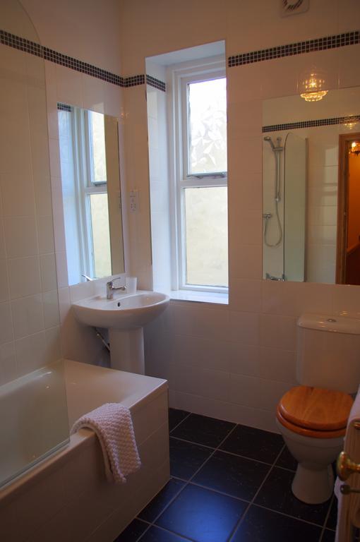 Crown House Suites Halifax Rom bilde